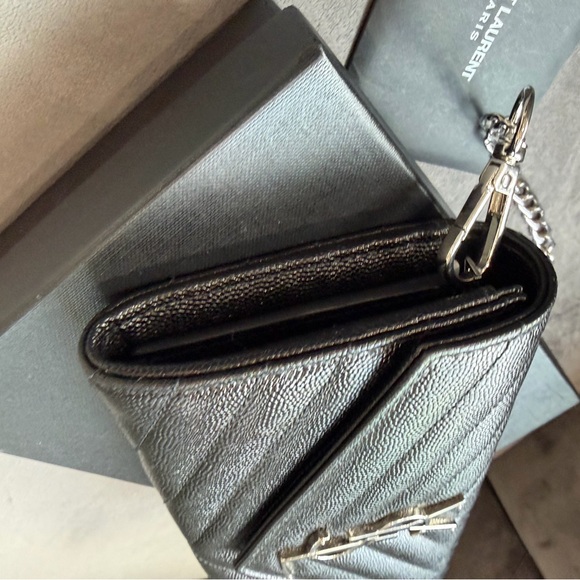 Yves Saint Laurent Cassandre envelope flap wallet on chain - Picture 8 of 15